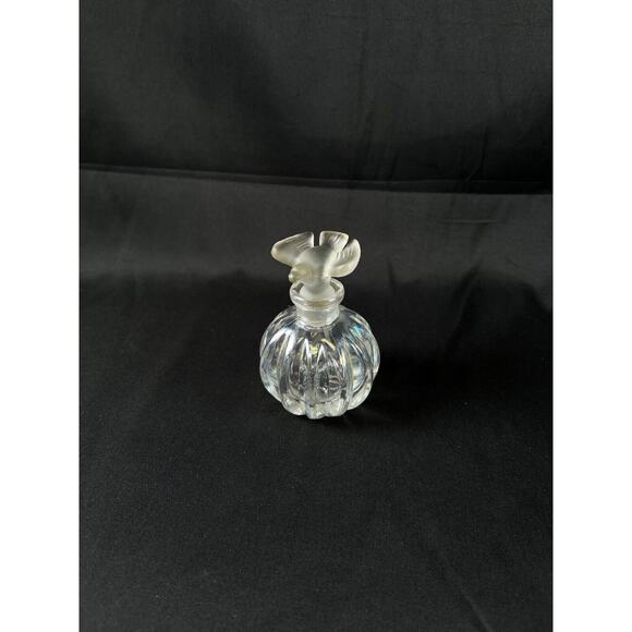 Marked 24% lead crystal Clear perfume bottle with Bird topper EUC vintage - Picture 1 of 11